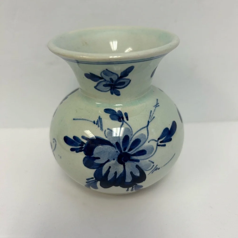 Vintage Delft Blue & White Flower Bud Vase Hand Painted Blauw Floral Ceramics